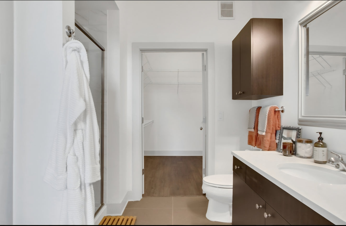 Professional & Modern 2BR/2BA Apartment | Minutes from Downtown Atlanta