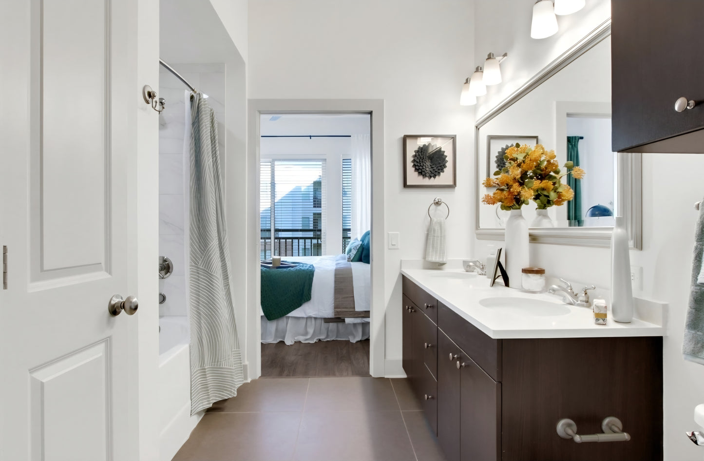 Professional & Modern 2BR/2BA Apartment | Minutes from Downtown Atlanta